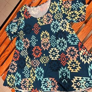 LulaRoe Classic Tee
